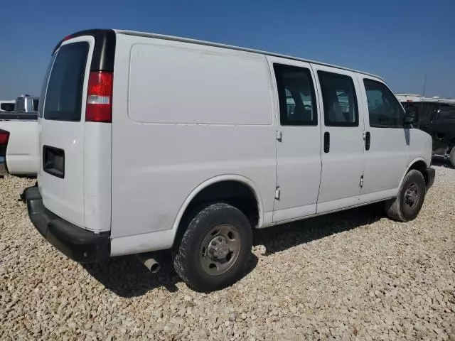 2022 Chevrolet Express G2500