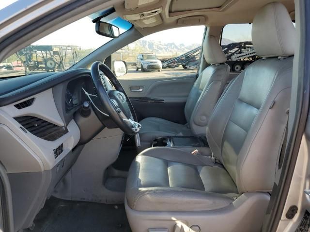 2015 Toyota Sienna XLE