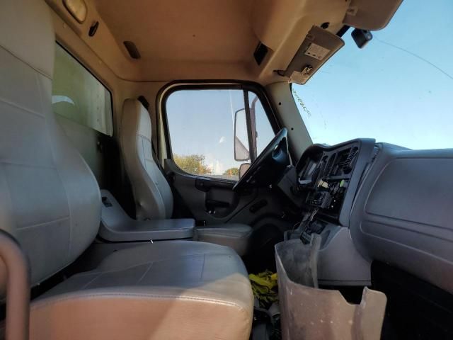 2014 Freightliner M2 106 Medium Duty