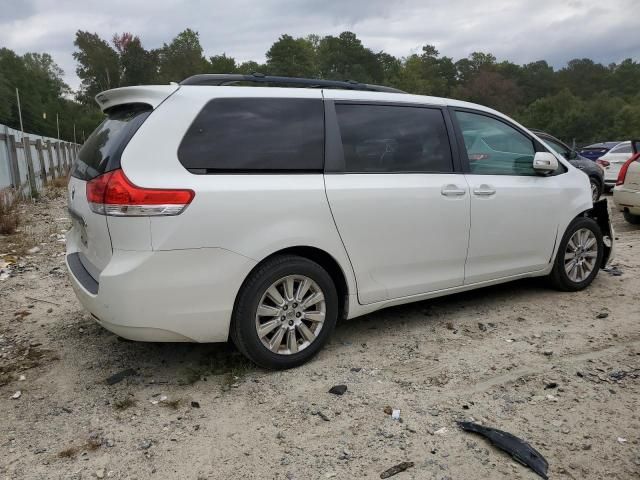 2013 Toyota Sienna XLE