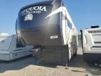 2016 Crossroads Sequoia