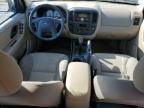 2005 Ford Escape XLS