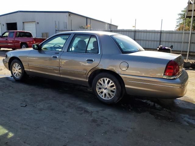 2004 Ford Crown Victoria LX