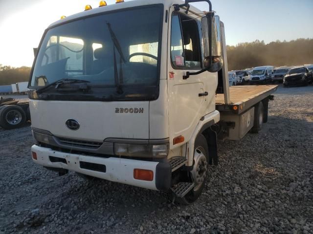 2000 Nissan Diesel UD2300