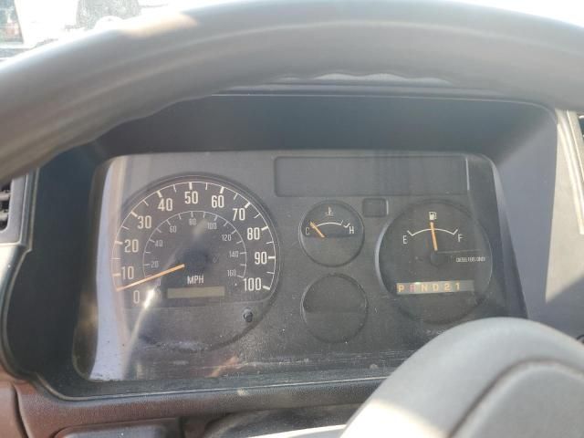 2001 Isuzu NPR