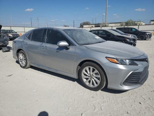 2022 Toyota Camry LE