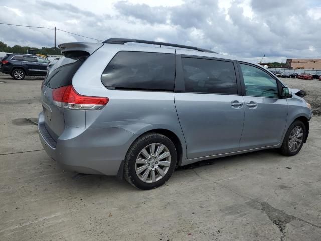 2013 Toyota Sienna XLE