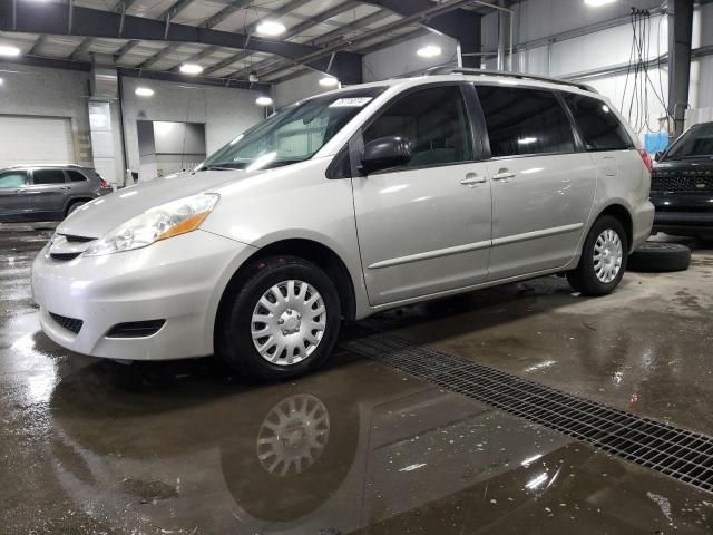 2006 Toyota Sienna CE