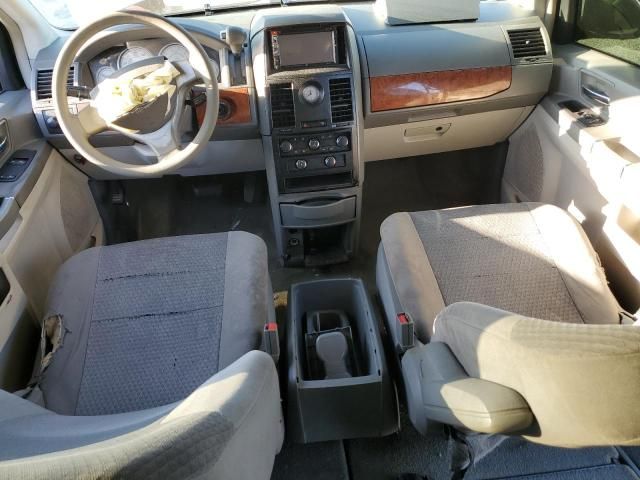 2008 Chrysler Town & Country LX