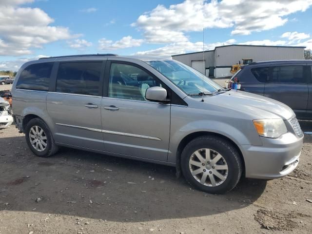 2013 Chrysler Town & Country Touring