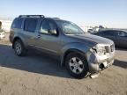 2006 Nissan Pathfinder LE