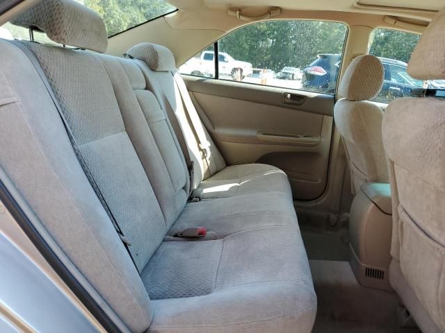 2004 Toyota Camry LE