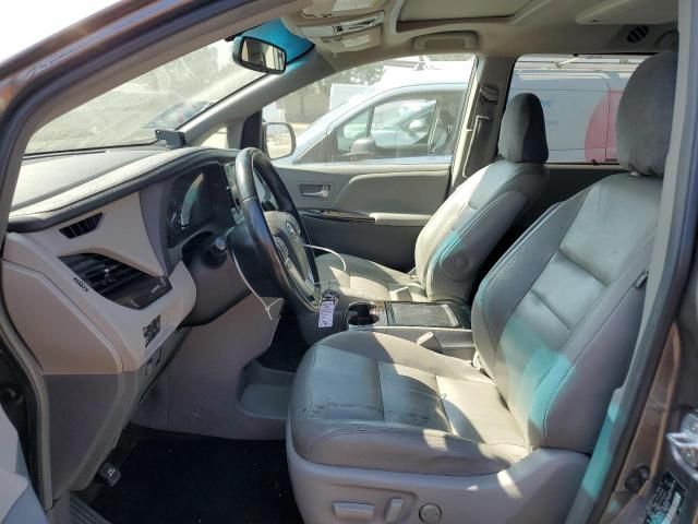 2015 Toyota Sienna XLE