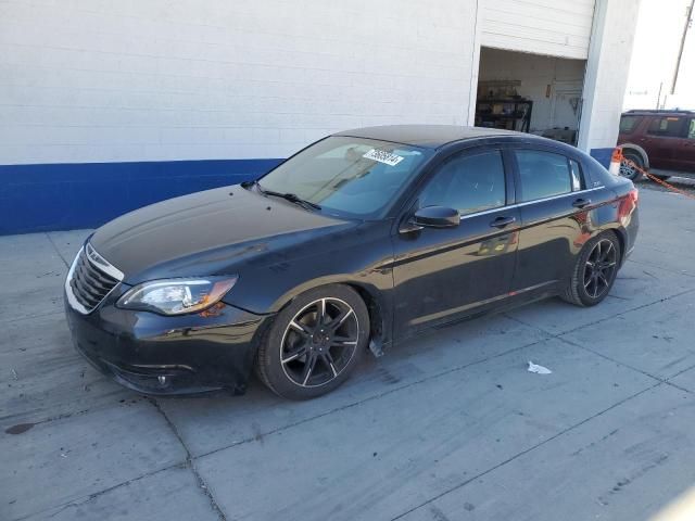 2013 Chrysler 200 Limited