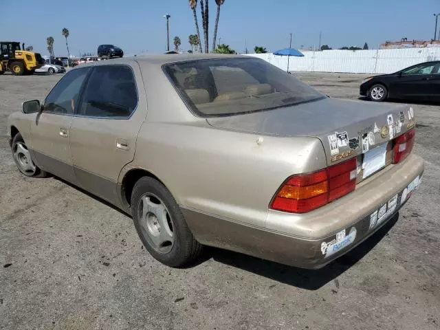 1999 Lexus LS 400