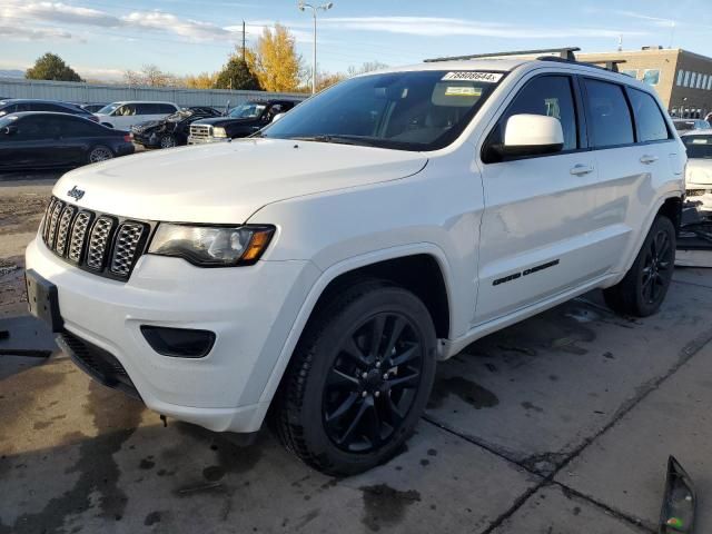 2020 Jeep Grand Cherokee Laredo