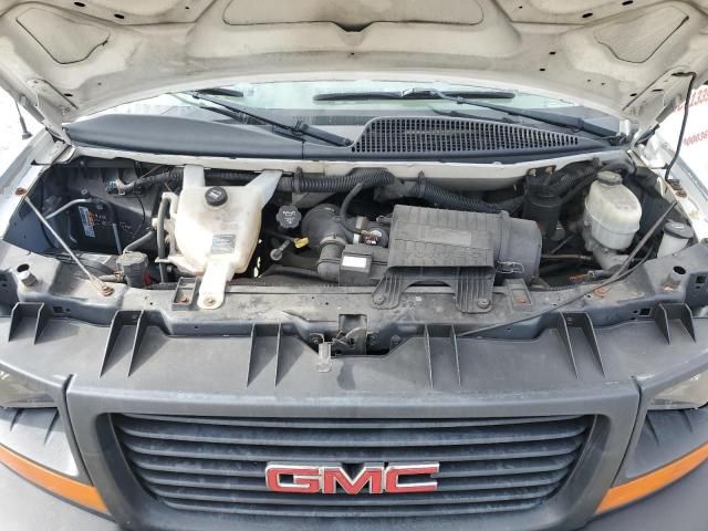 2013 GMC Savana G3500