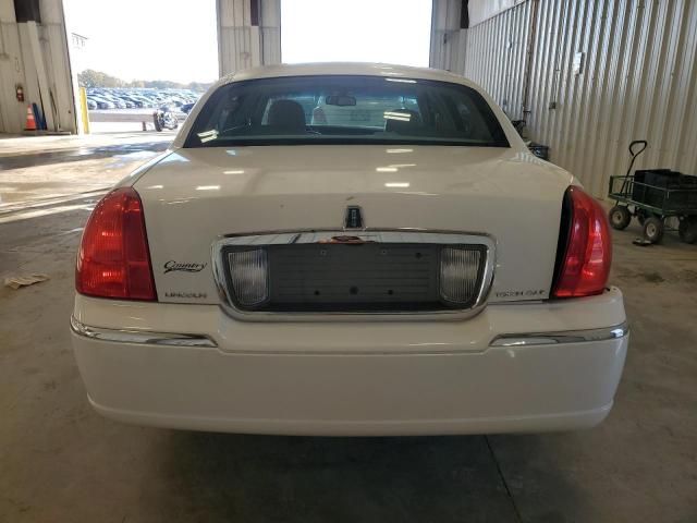 2007 Lincoln Town Car Signature Limited