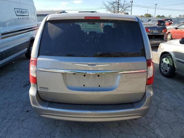 2016 Chrysler Town & Country Touring