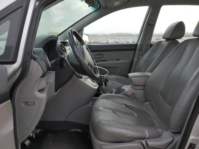 2009 KIA Rondo Base