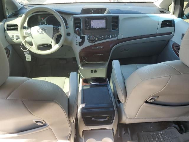 2014 Toyota Sienna XLE