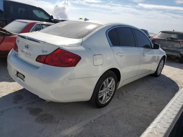 2015 Infiniti Q40