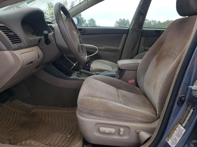 2004 Toyota Camry LE