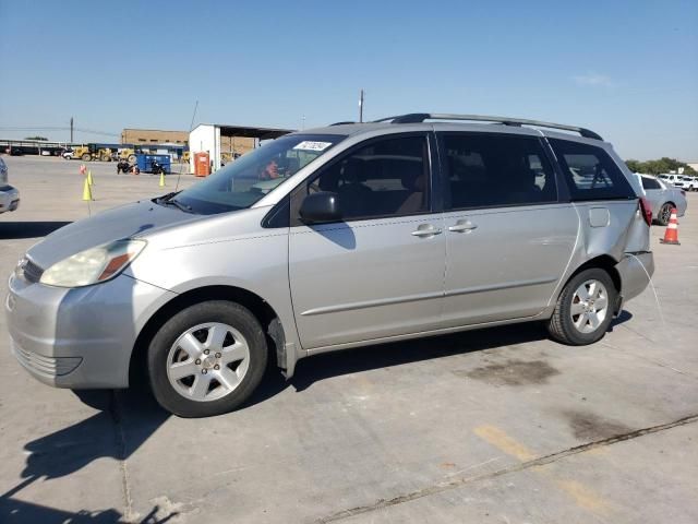 2004 Toyota Sienna CE