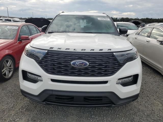 2024 Ford Explorer ST-Line