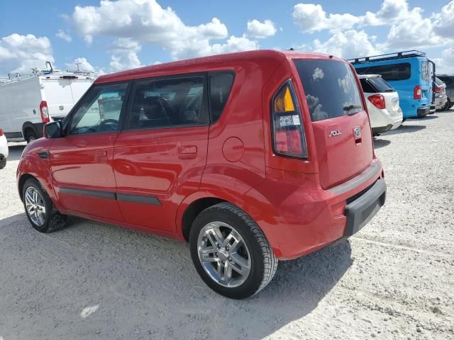 2010 KIA Soul +