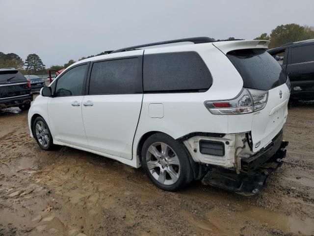 2013 Toyota Sienna Sport