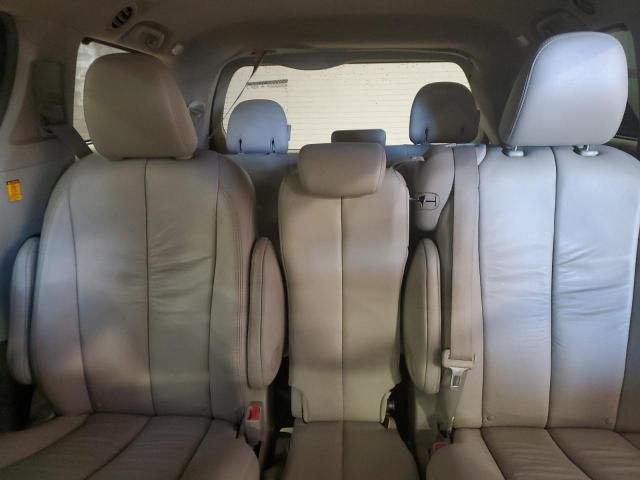 2011 Toyota Sienna XLE