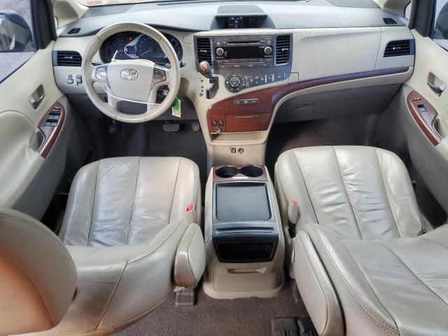 2011 Toyota Sienna XLE