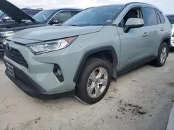 2021 Toyota Rav4 XLE en venta en Riverview, FL