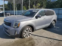 Carros salvage sin ofertas aún a la venta en subasta: 2022 KIA Telluride S