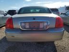 2004 Lincoln Town Car Executive