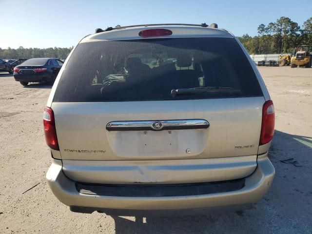 2005 Chrysler Town & Country Touring