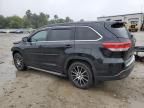 2017 Toyota Highlander SE