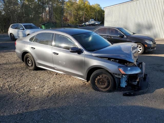 2014 Volkswagen Passat S