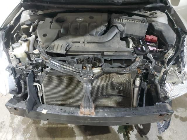 2010 Nissan Altima Base