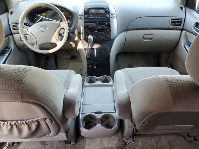 2008 Toyota Sienna CE