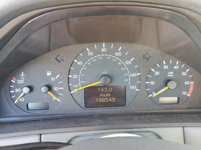 2000 Mercedes-Benz E 320