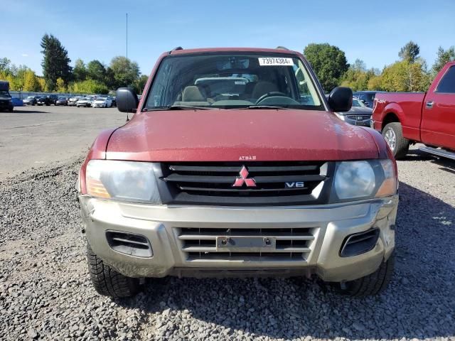 2001 Mitsubishi Montero XLS