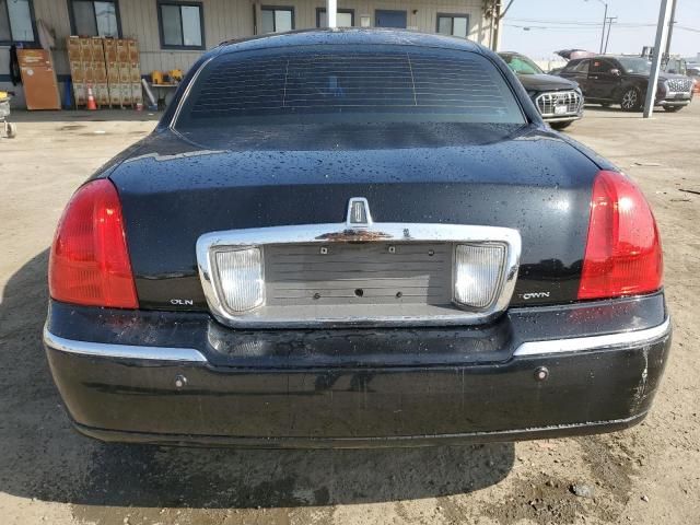 2004 Lincoln Town Car Executive