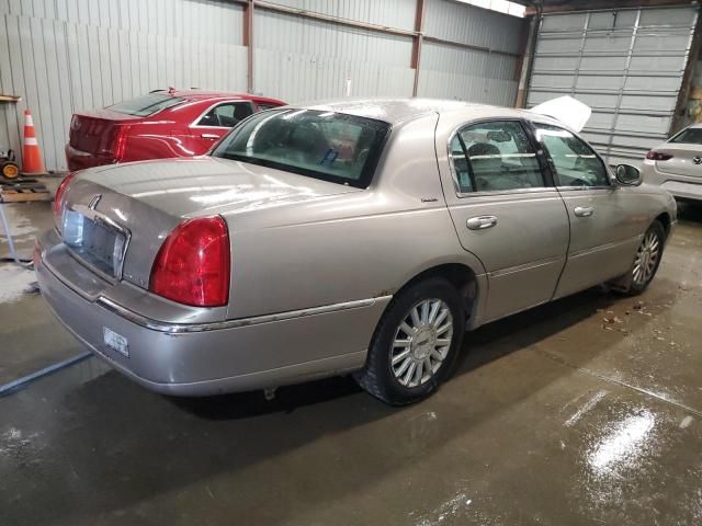 2003 Lincoln Town Car Executive