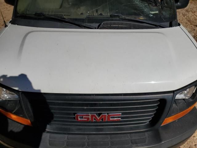 2017 GMC Savana G2500