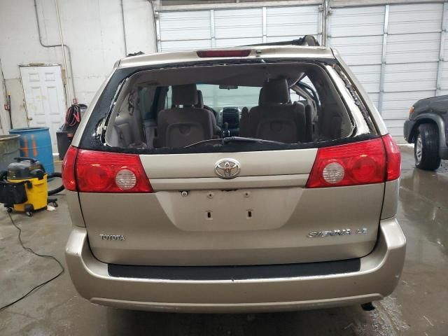 2010 Toyota Sienna CE