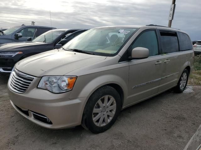 2016 Chrysler Town & Country Touring