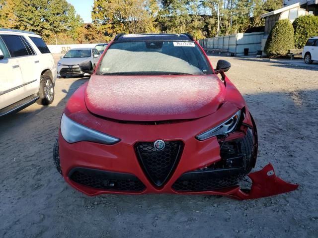 2022 Alfa Romeo Stelvio TI