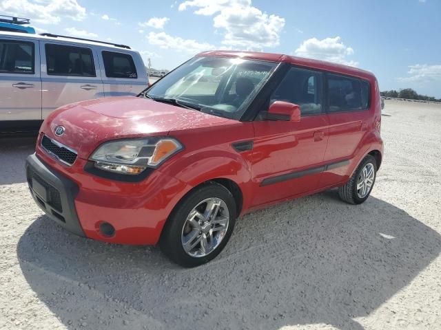 2010 KIA Soul +